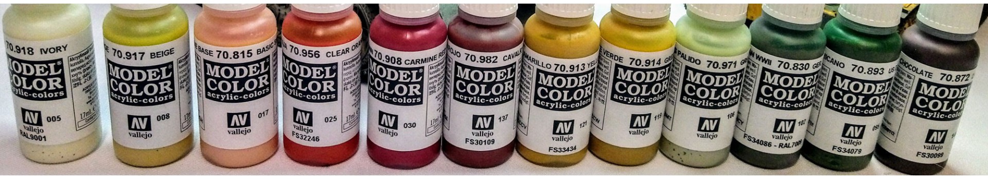 Zestawy farb akrylowych